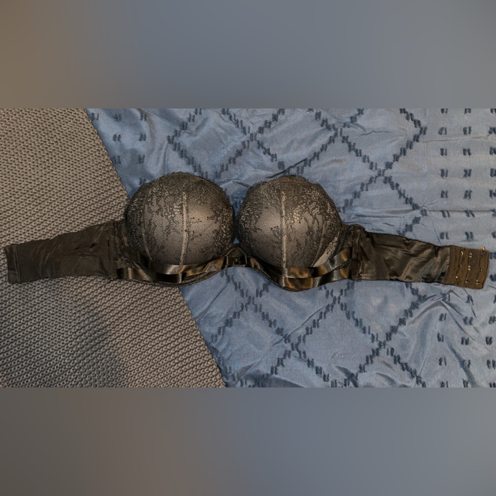 Victoria's Secret Black Underwire Bra Intimates